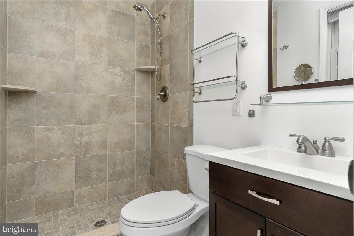 7132 Macbeth Way Property Photo 16