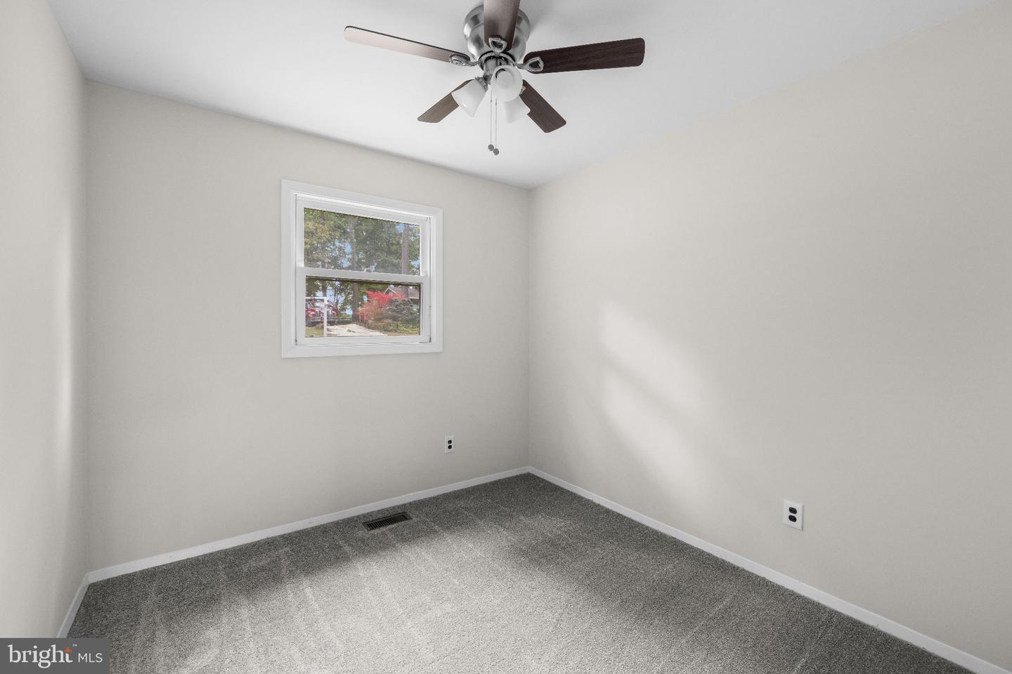 1512 Carriage Hill Dr Property Photo 13