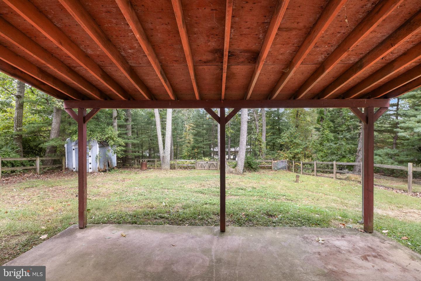 1512 Carriage Hill Dr Property Photo 22