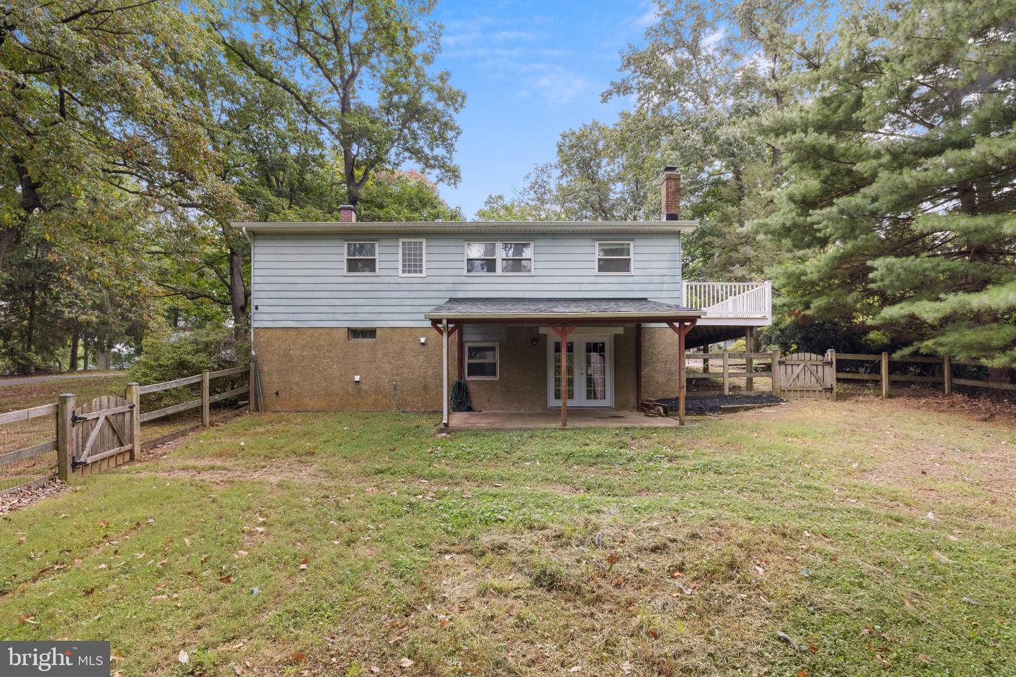 1512 Carriage Hill Dr Property Photo 23