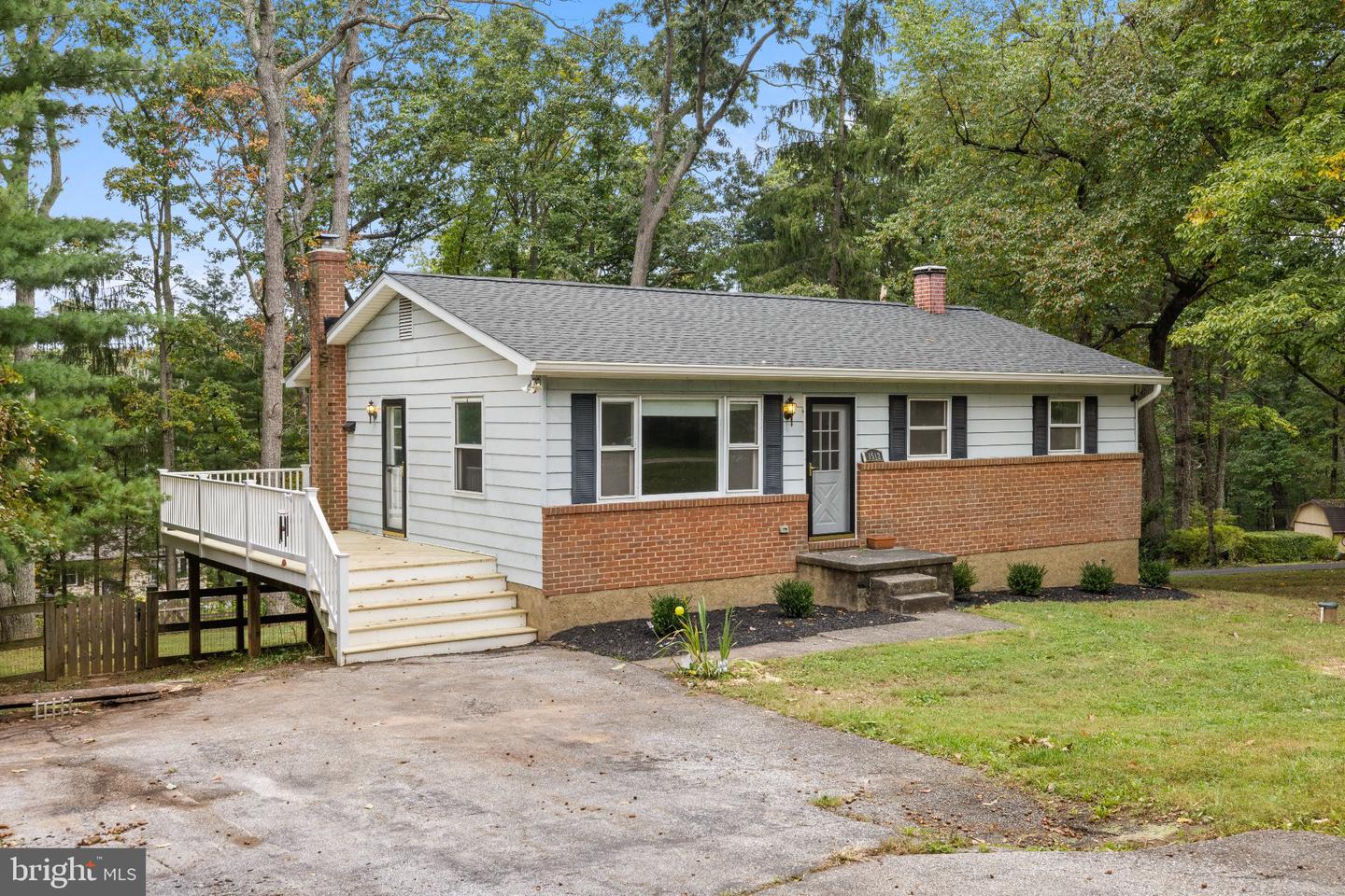 1512 Carriage Hill Dr Property Photo 28
