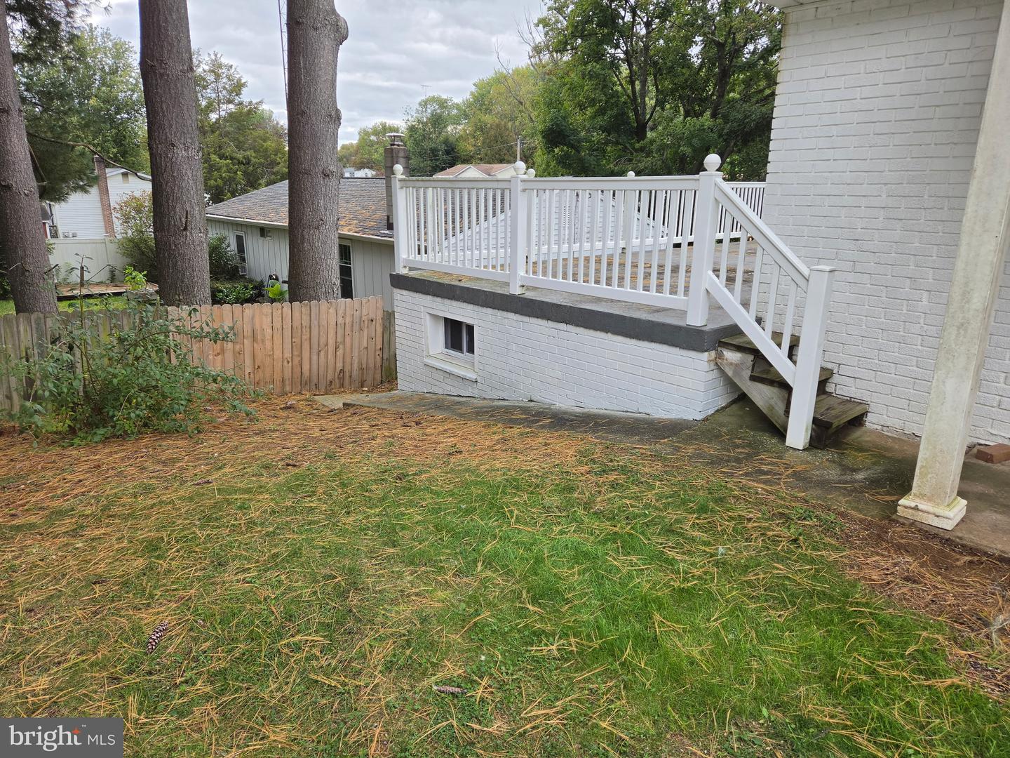 119 Bond St Property Photo 9