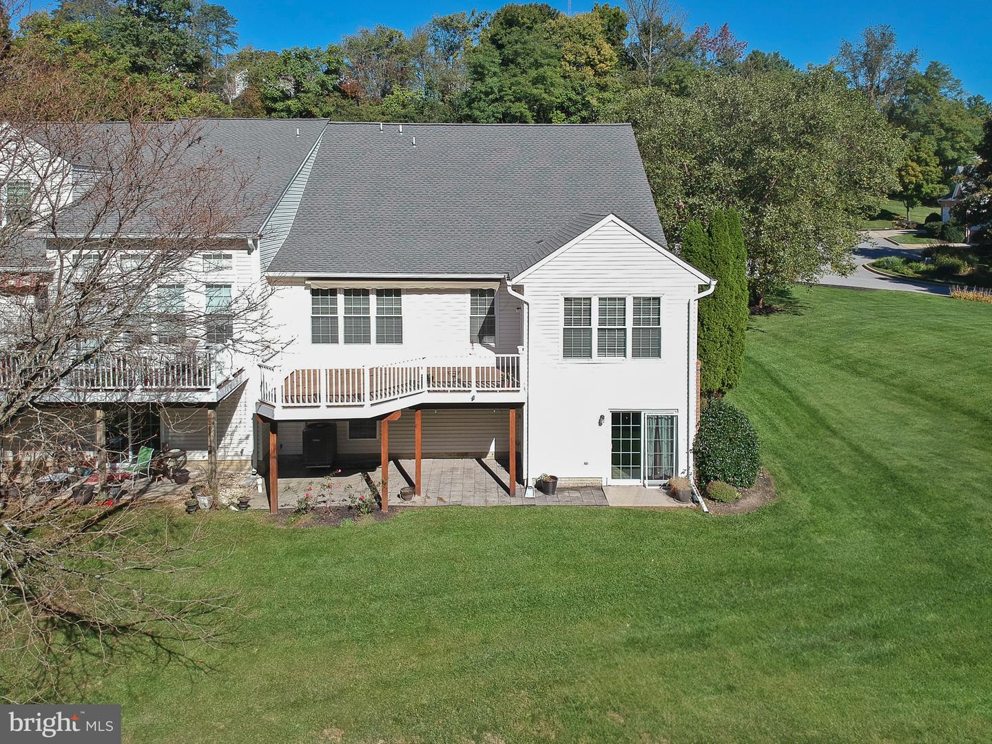 703 Norfield Ct Property Photo 2