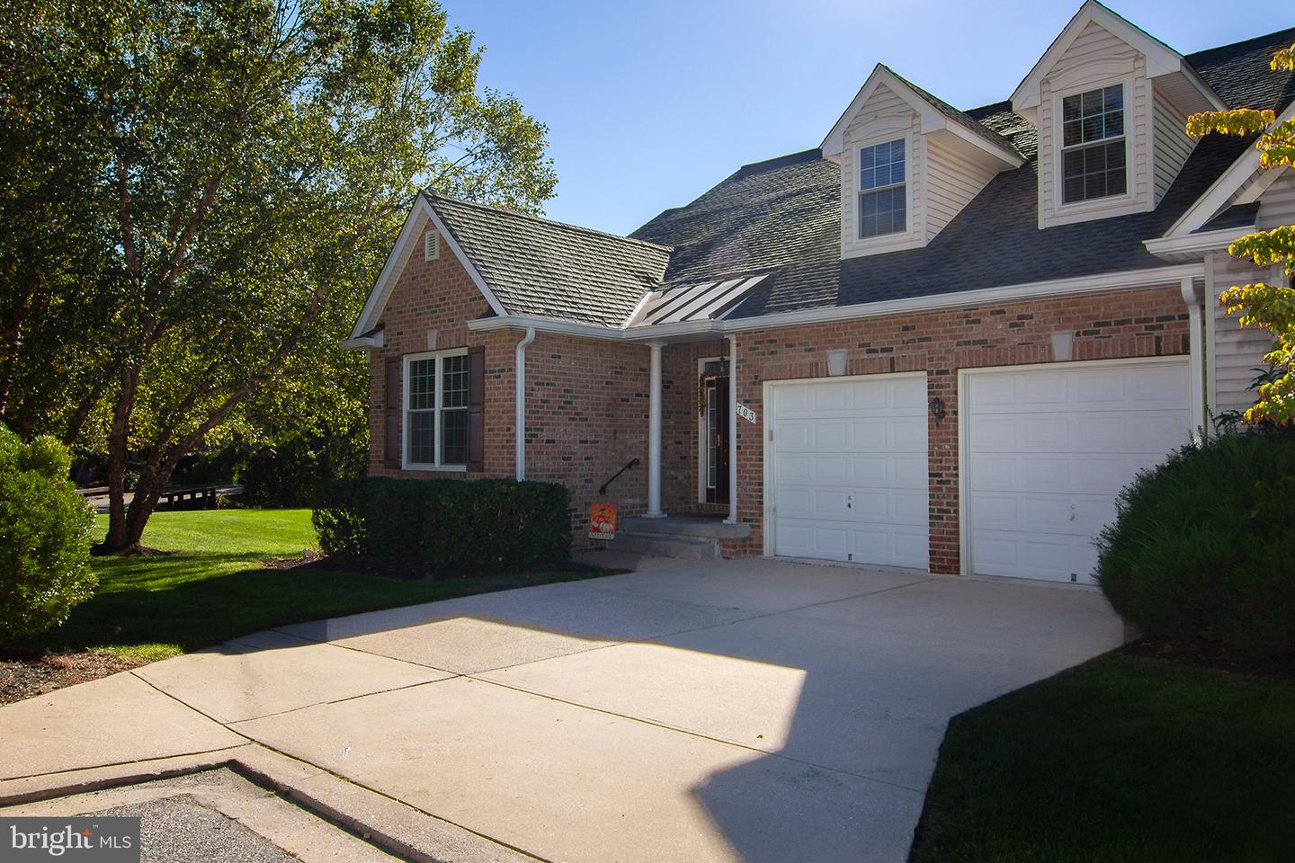 703 Norfield Ct Property Photo 4