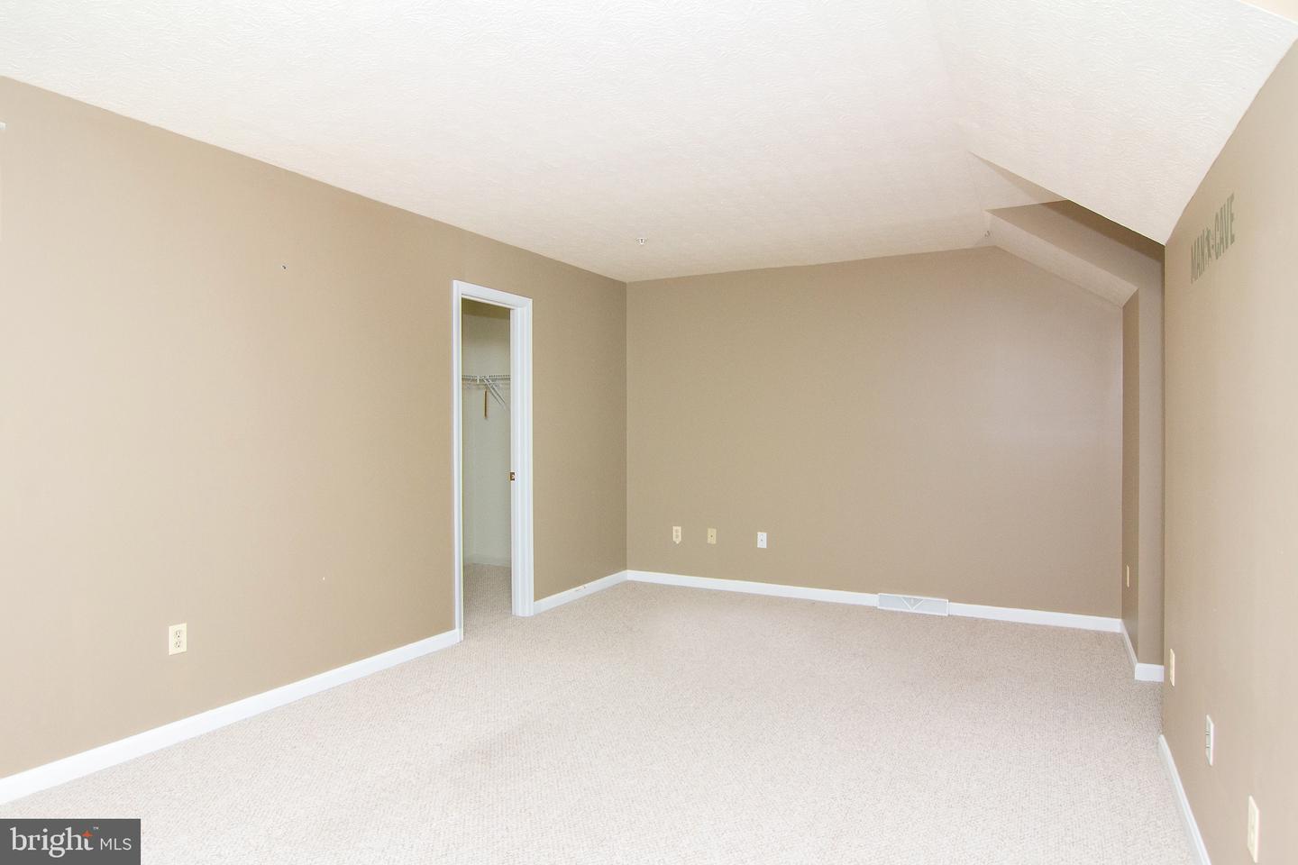 703 Norfield Ct Property Photo 33