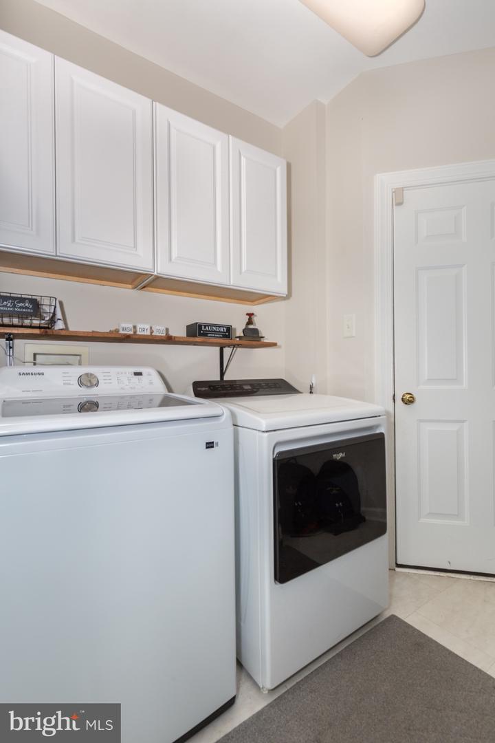 672 Spring Meadow Dr Property Photo 27