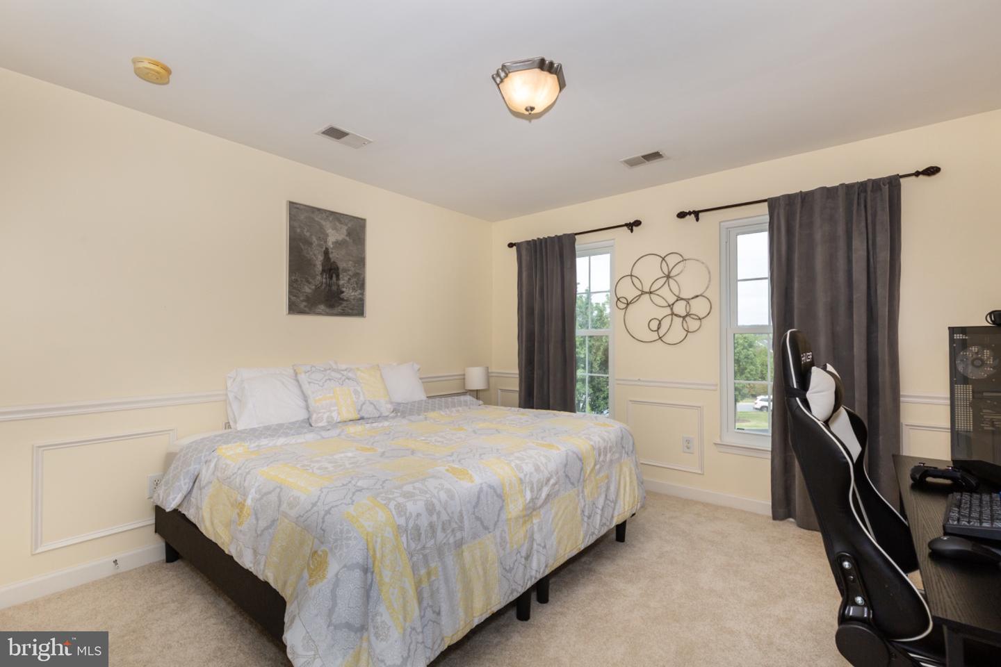 672 Spring Meadow Dr Property Photo 34