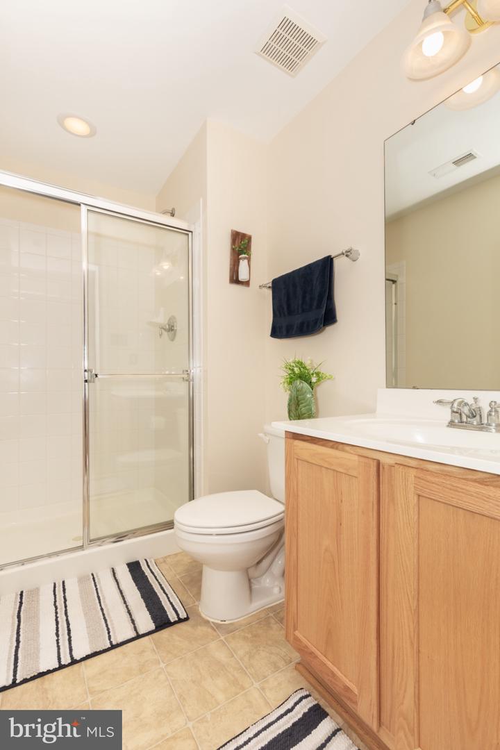 672 Spring Meadow Dr Property Photo 49