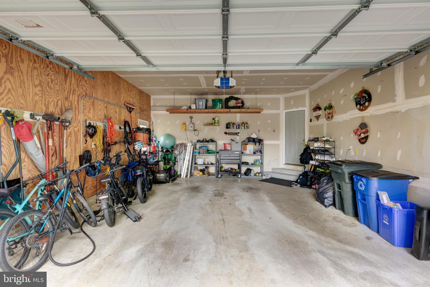 672 Spring Meadow Dr Property Photo 54