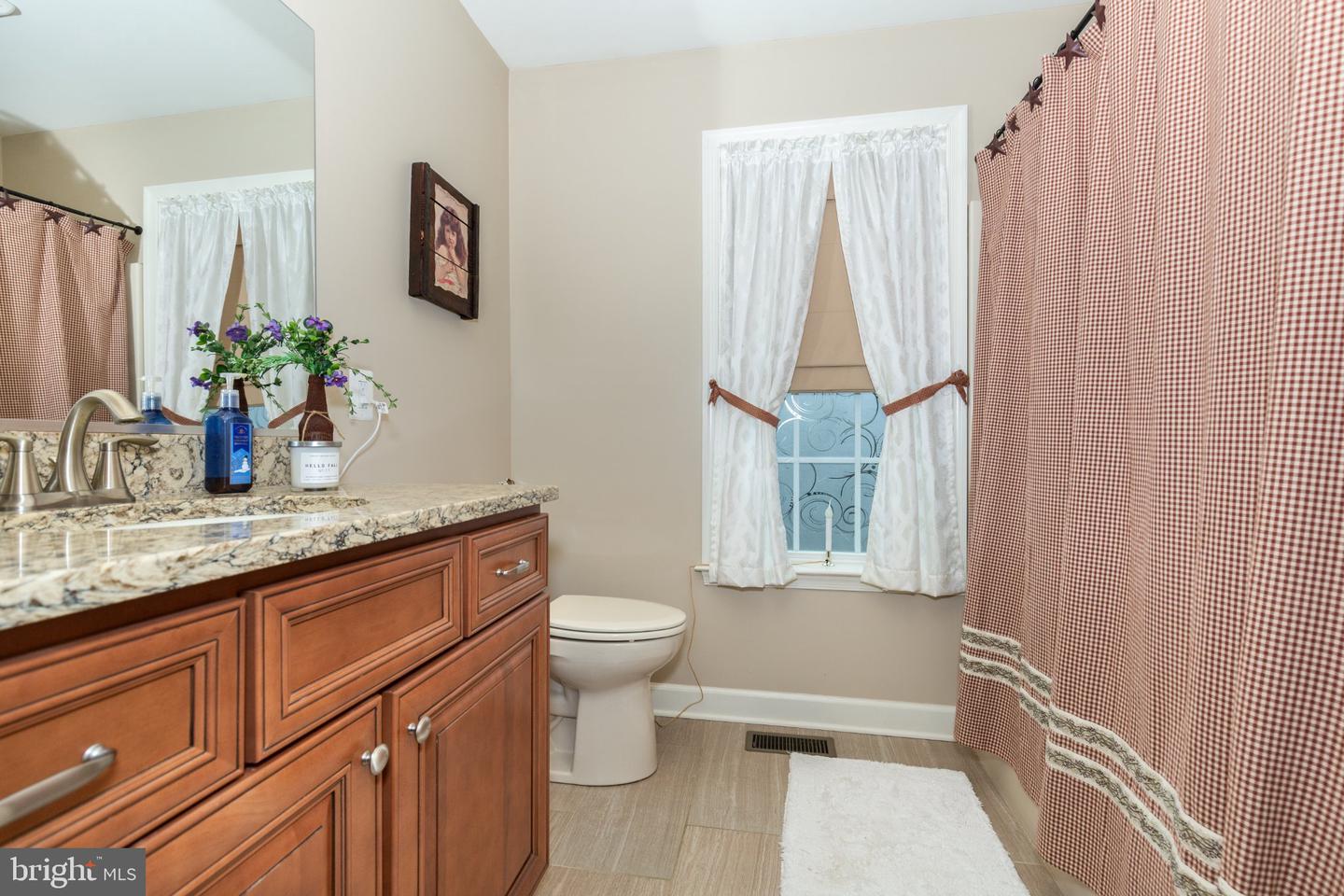 295 Maring Dr Property Photo 18