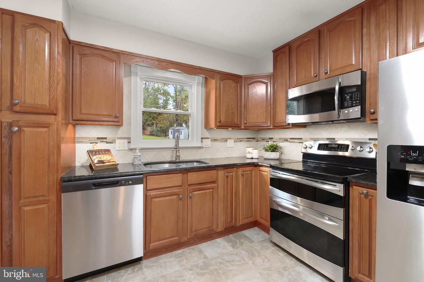 6015 Fairfield Ln Property Photo 13