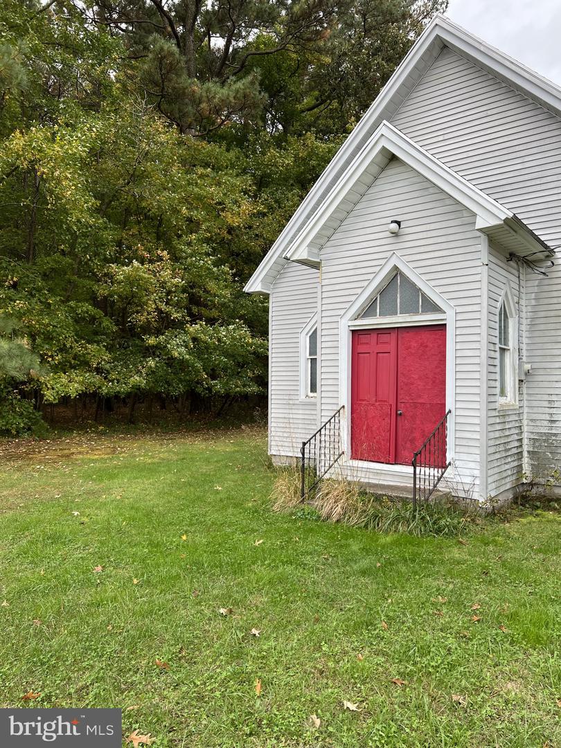 4338 Drawbridge Property Photo 2