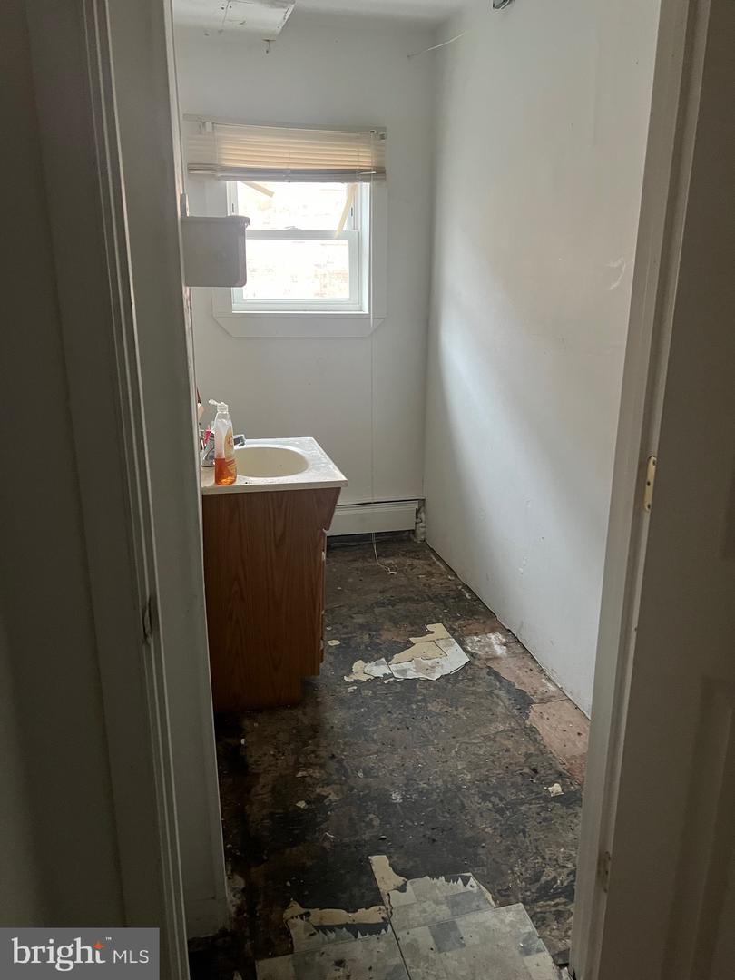 610 Pine St Property Photo 3
