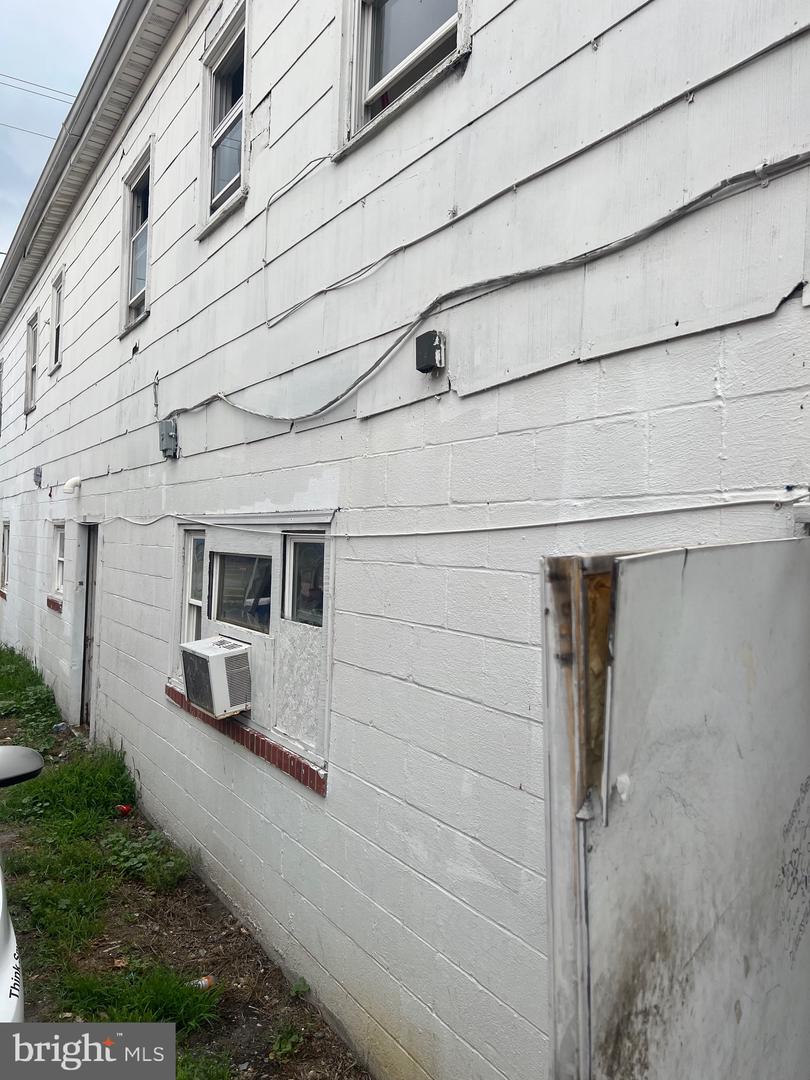 610 Pine St Property Photo 6