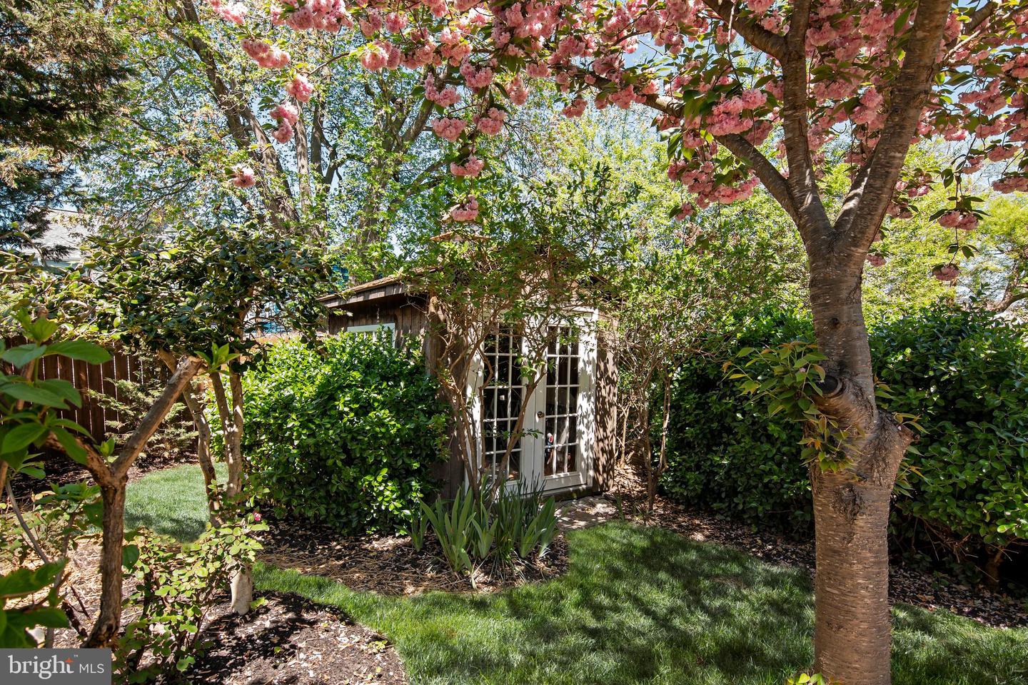 9 W End Ave Property Photo 49