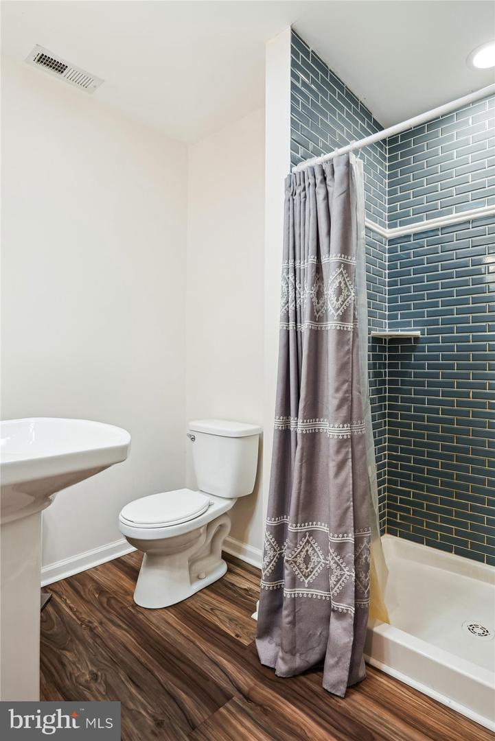 109 Willis St Property Photo 38