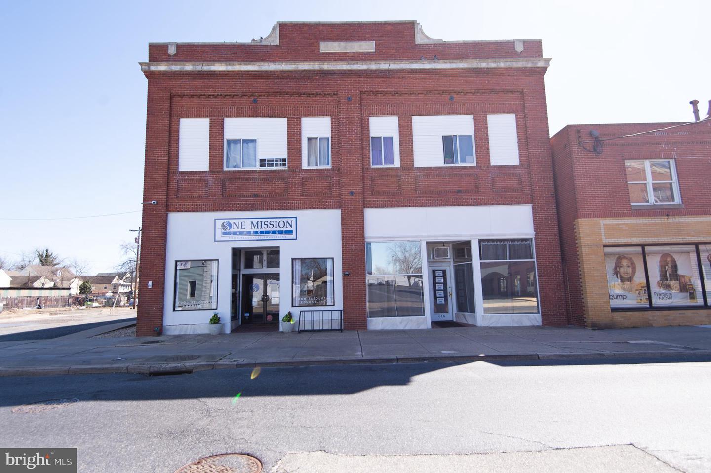 612-616 Race St Property Photo 1