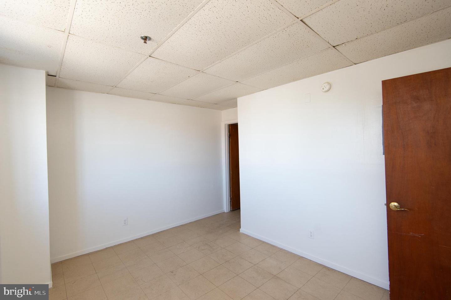 612-616 Race St Property Photo 19
