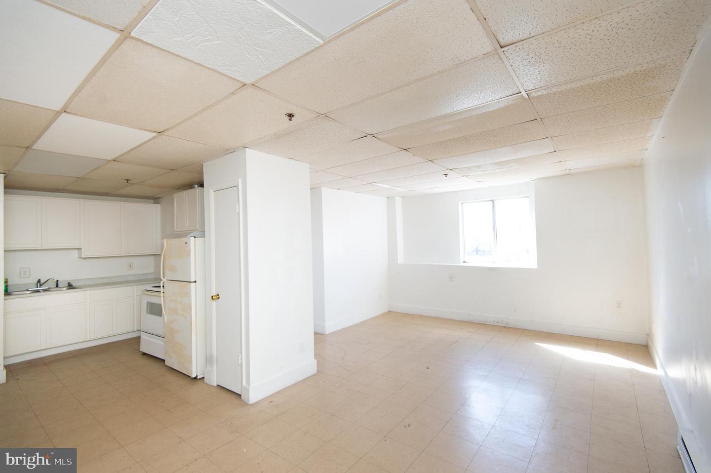 612-616 Race St Property Photo 28