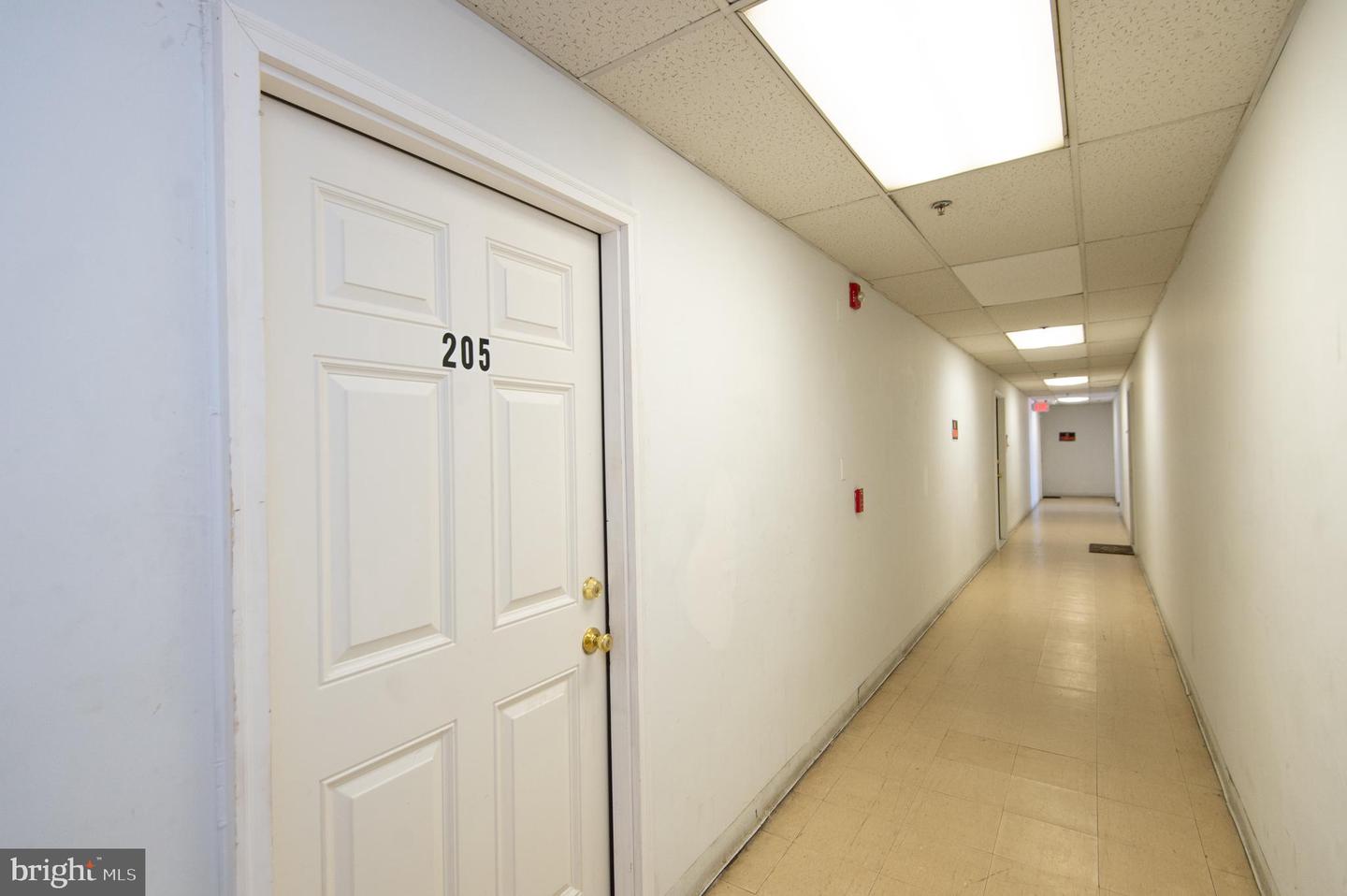 612-616 Race St Property Photo 36