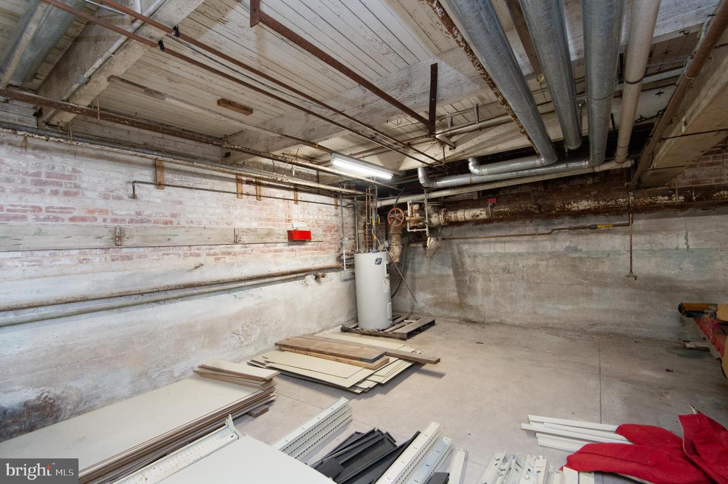 612-616 Race St Property Photo 43