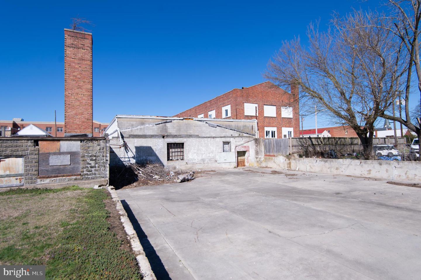 612-616 Race St Property Photo 47
