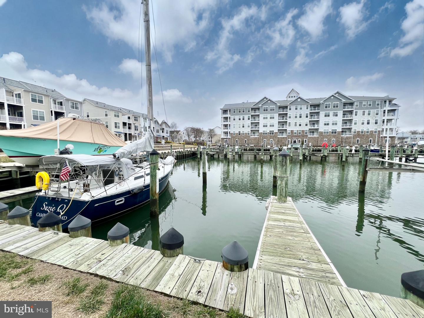 322 Shipyard Dr #82 Property Photo 3