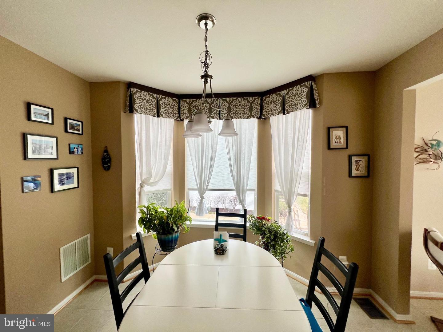 322 Shipyard Dr #82 Property Photo 30