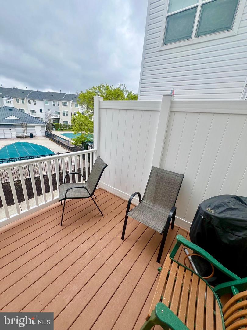 322 Shipyard Dr #82 Property Photo 45