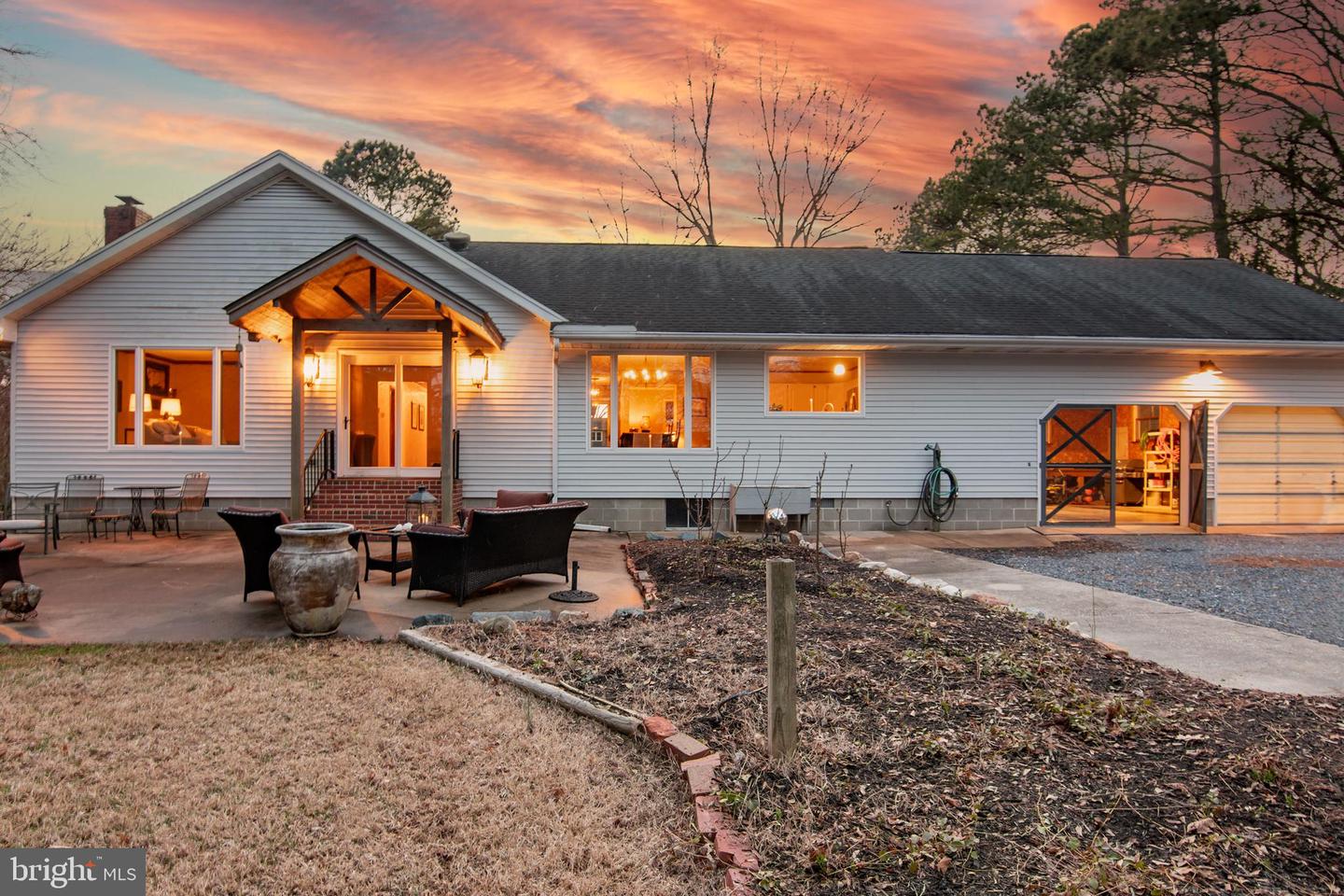 5529 Whitehall Rd Property Photo
