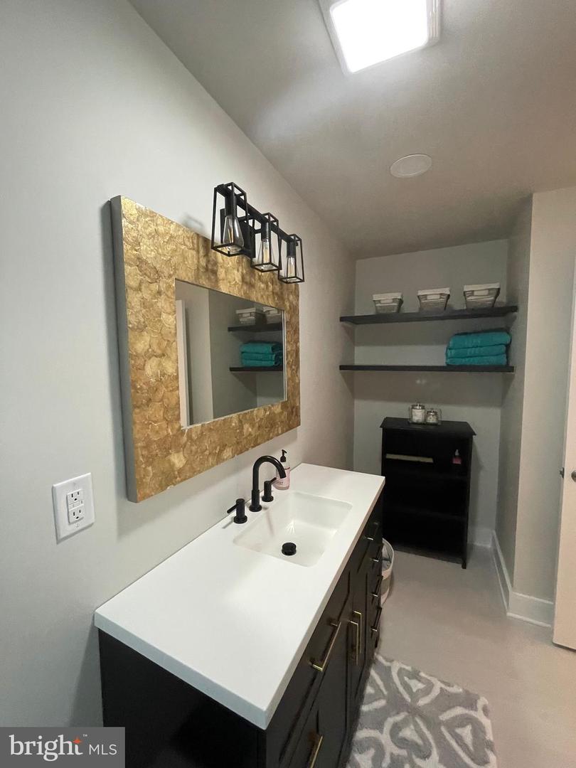 3 Talbot Ave Property Photo 9