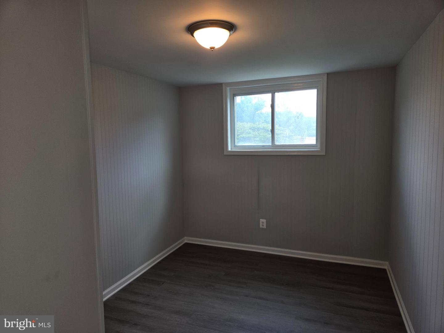 2906 Central Road Property Photo 20