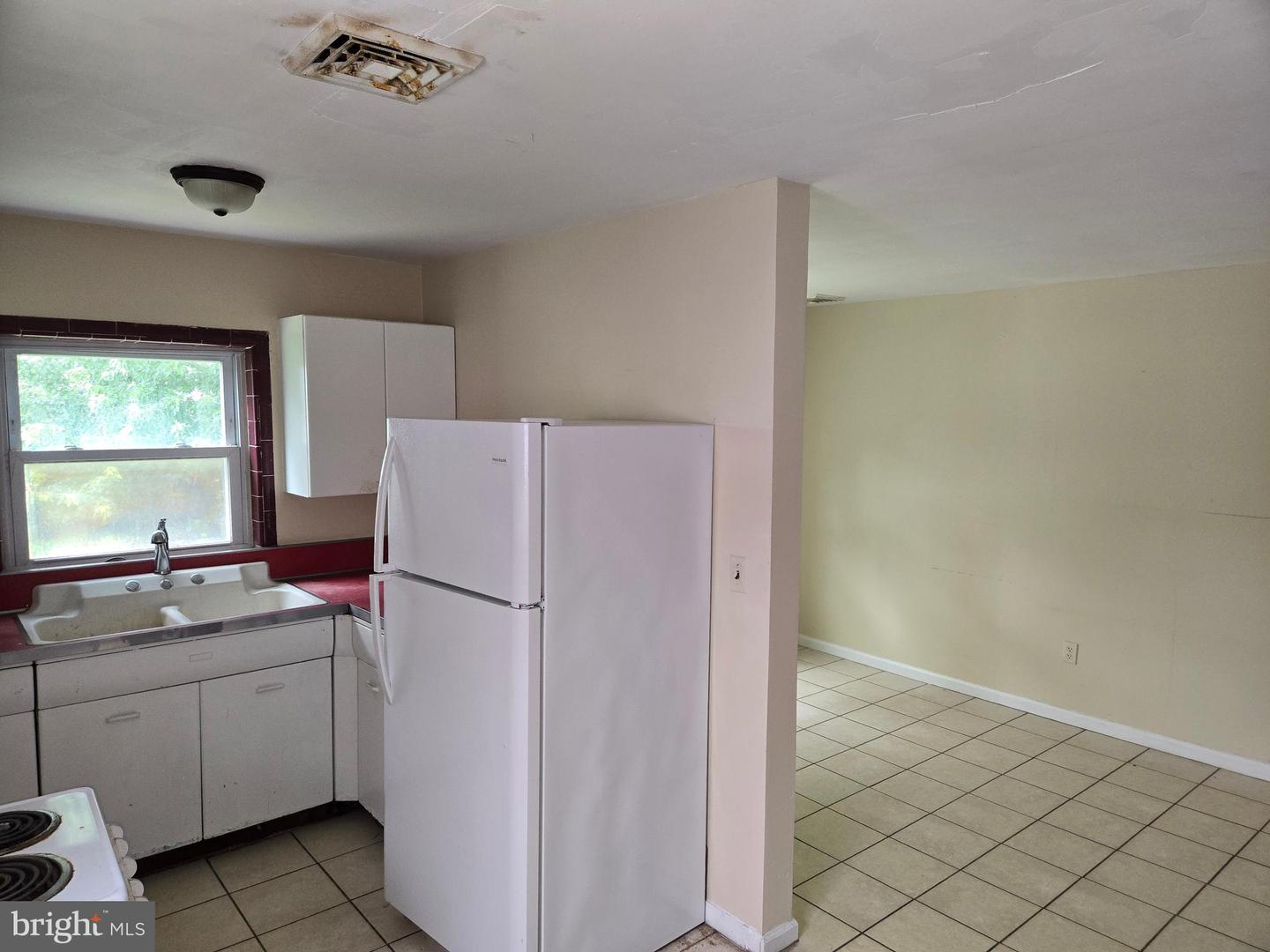 2906 Central Road Property Photo 30