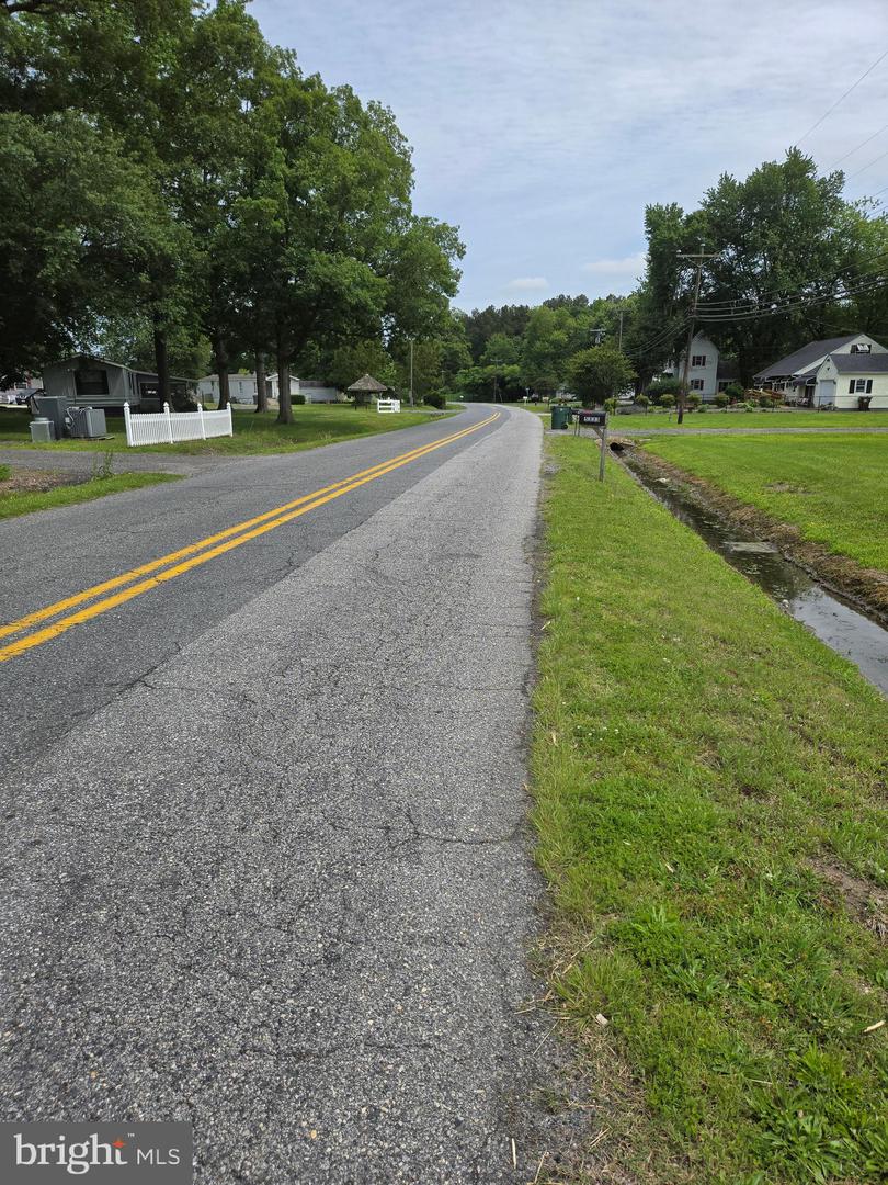 2906 Central Road Property Photo 39