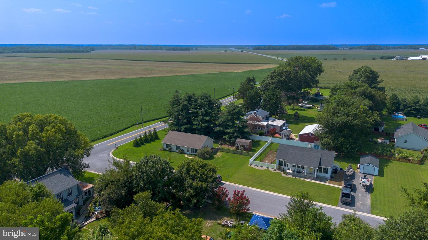 100 Barnes Ct Property Photo 5