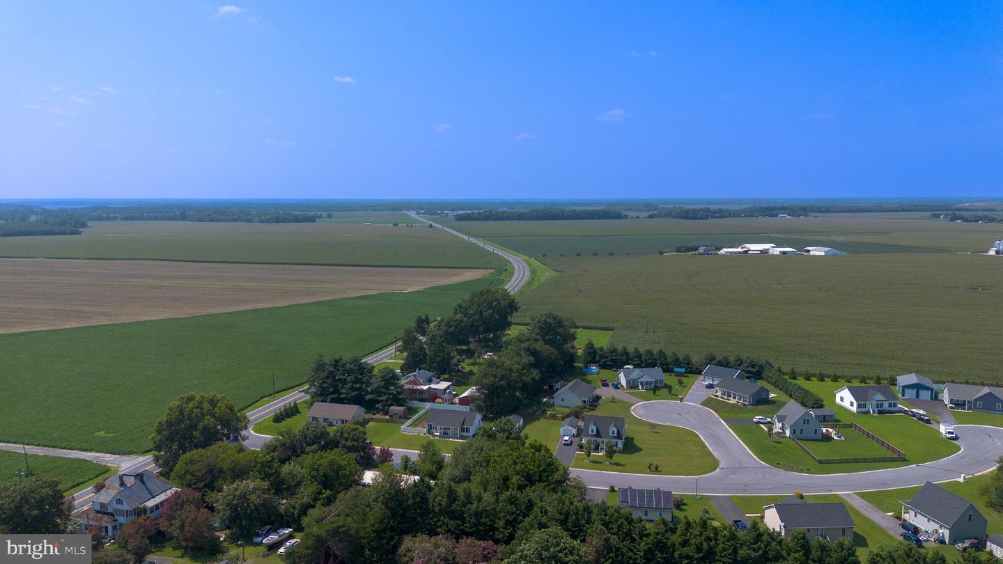 100 Barnes Ct Property Photo 6