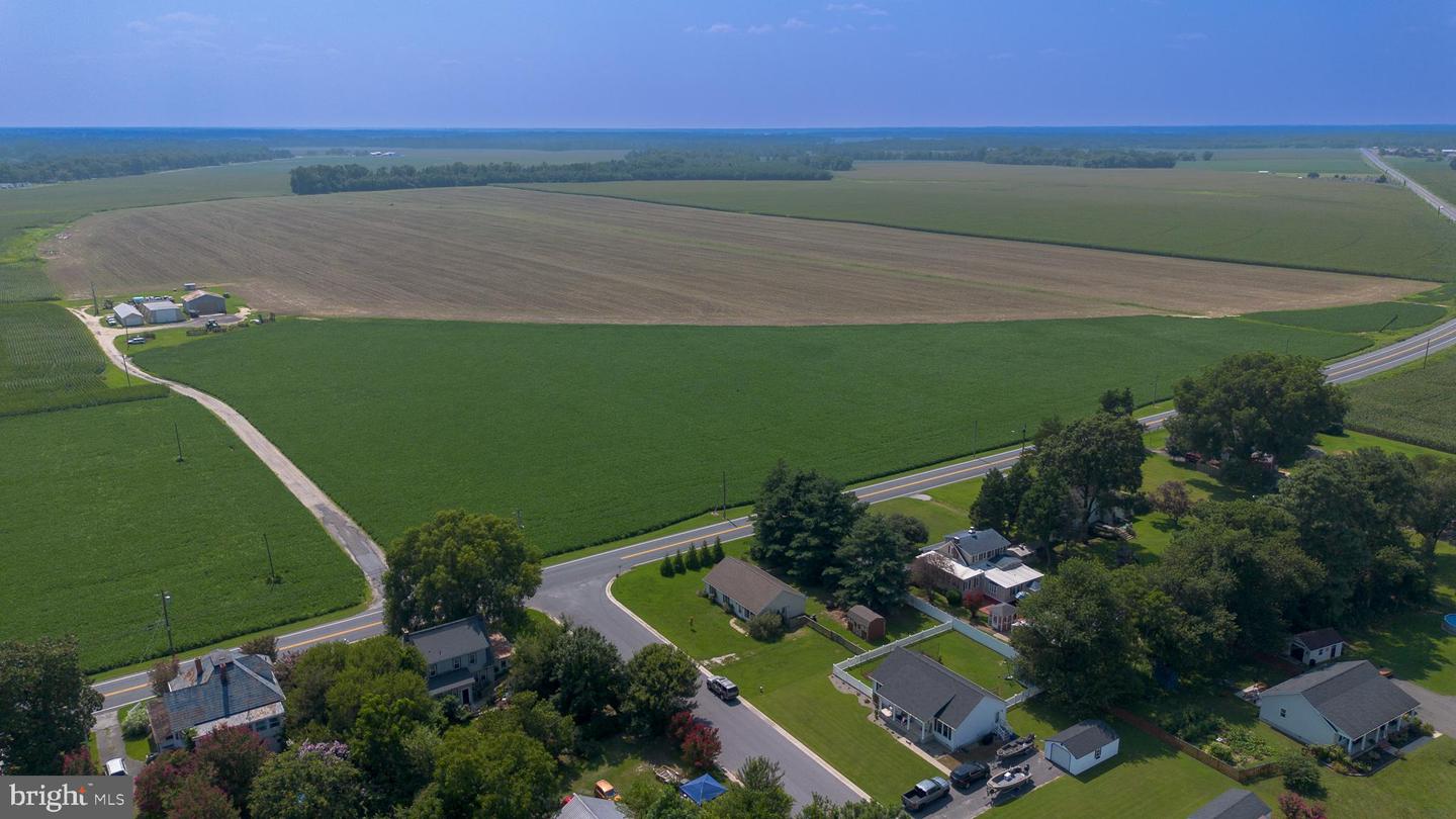 100 Barnes Ct Property Photo 7