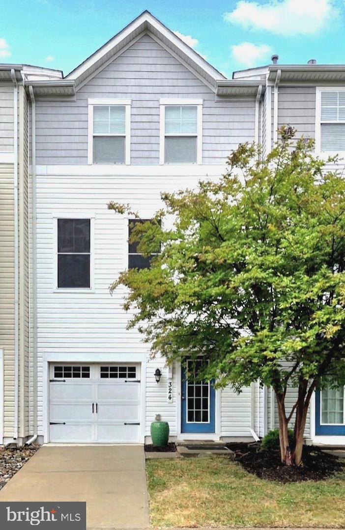 324 SHIPYARD DR #83 Property Photo 1