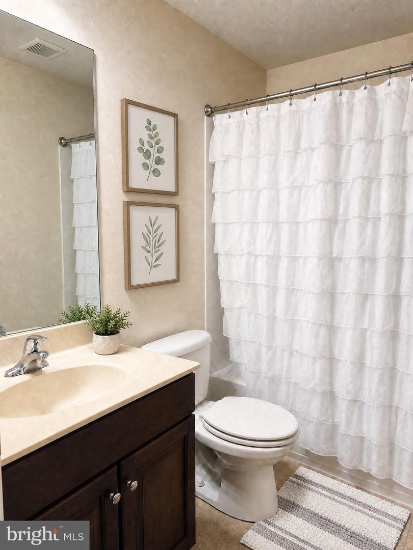 324 Shipyard Dr #83 Property Photo 20