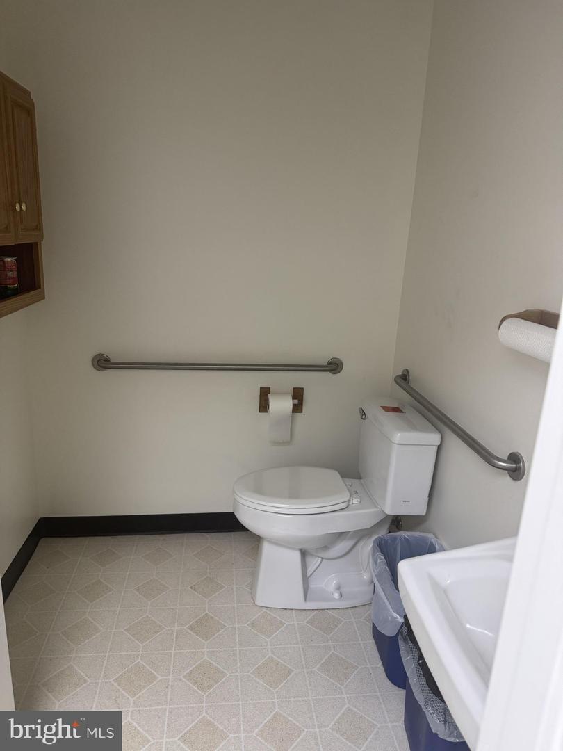 828a Airpax Rd #100 Property Photo 13
