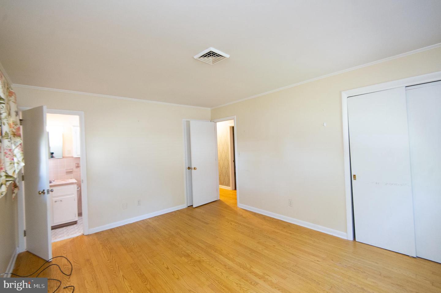 1 Kiowa Rd Property Photo 10