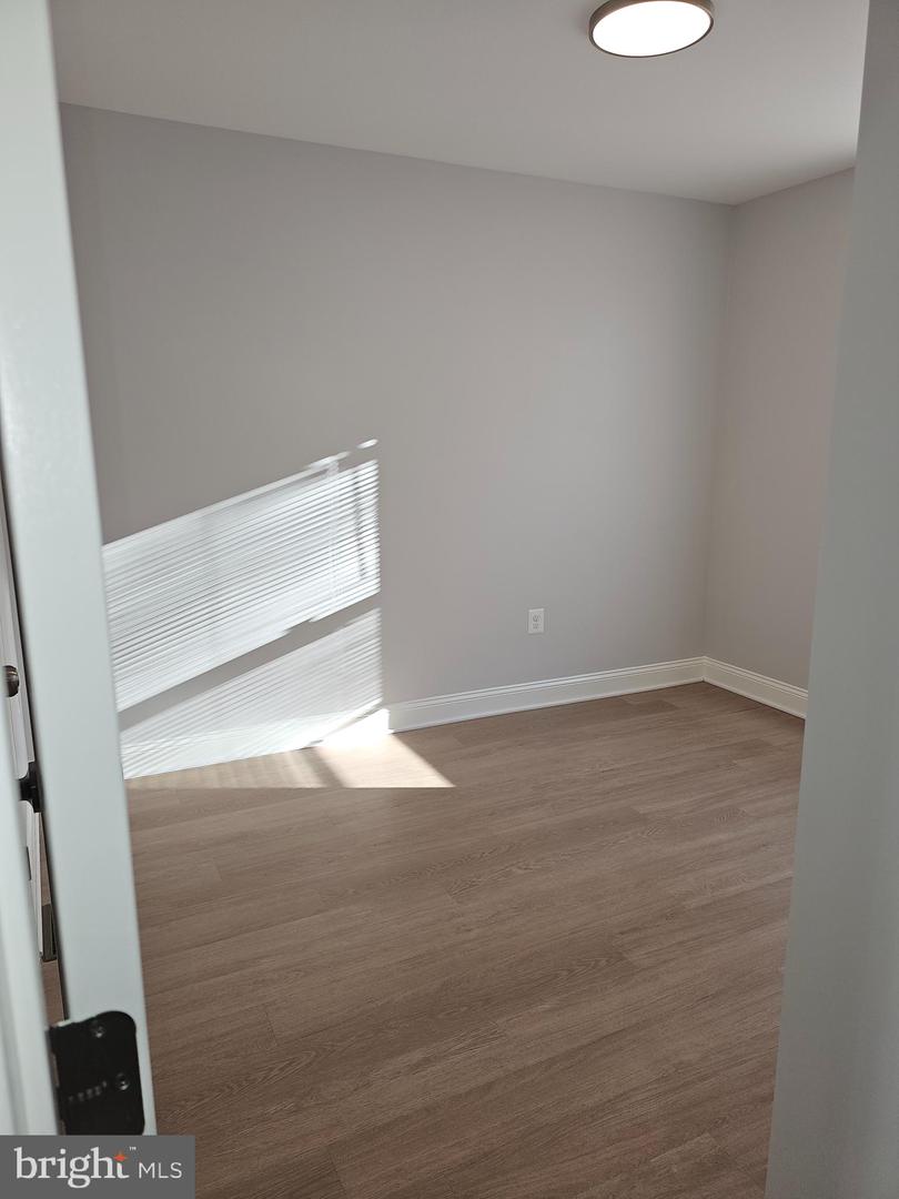 802 Allen St Property Photo 11