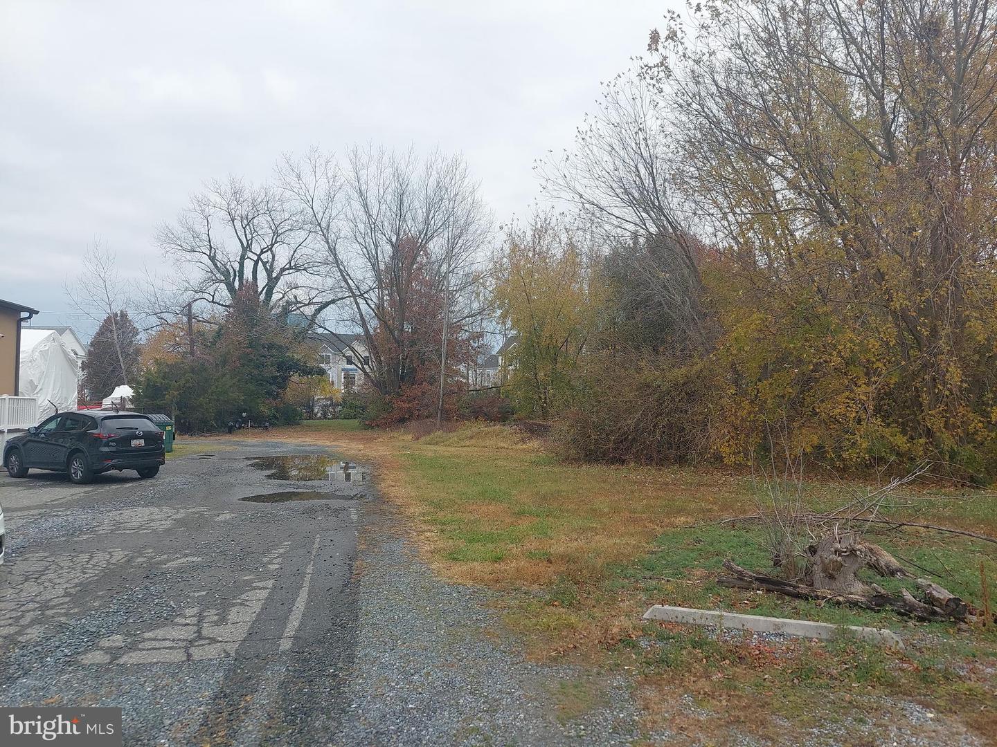 Cedar St Property Photo 5
