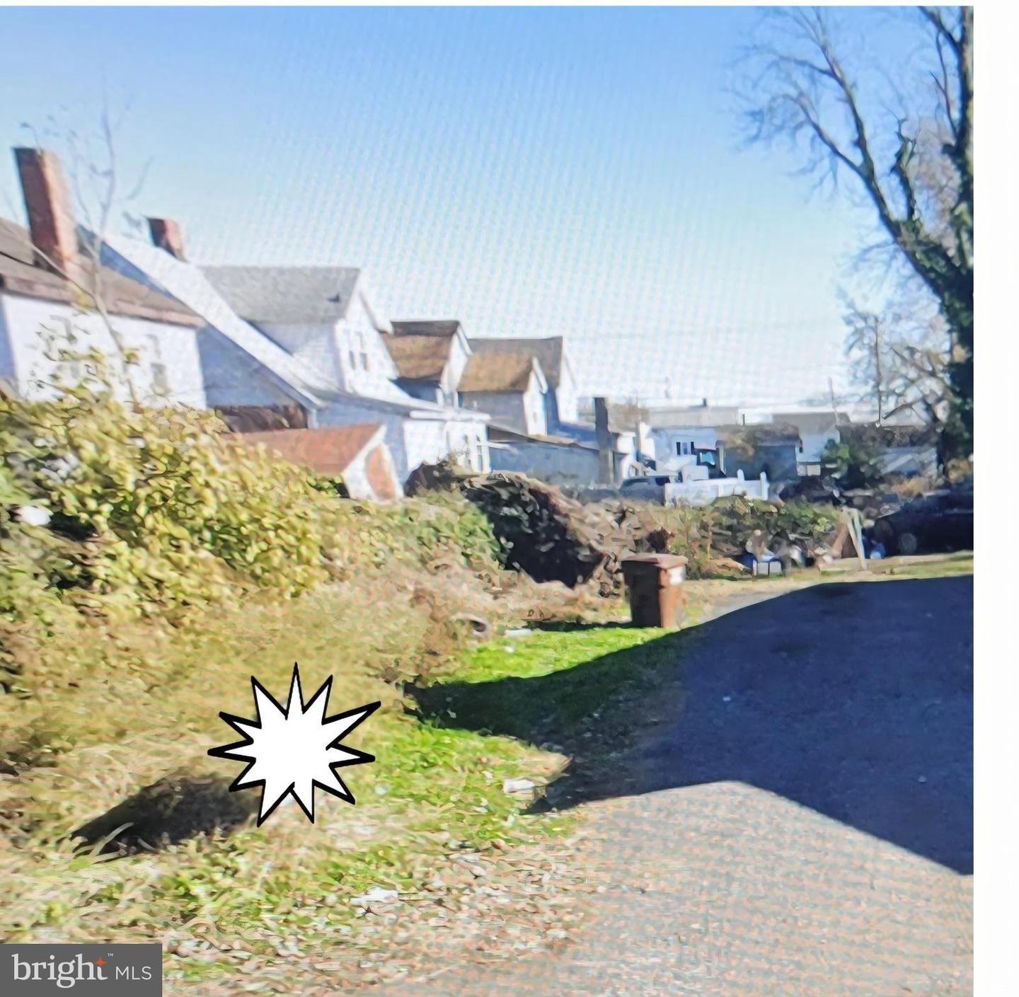 CENTER Property Photo 1
