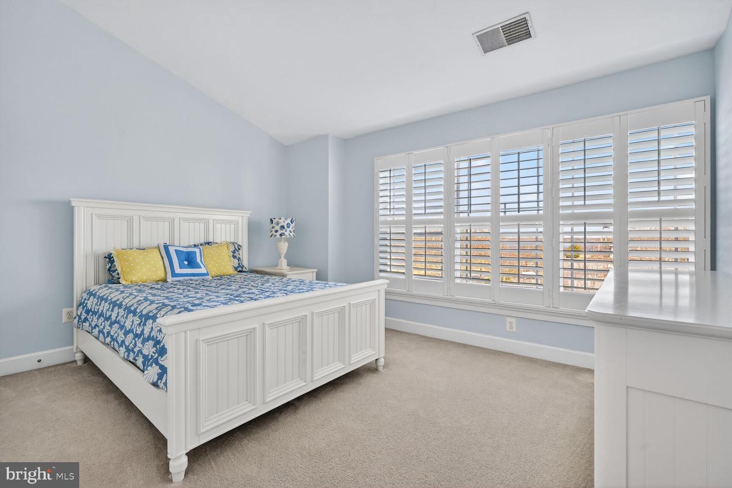 2804 Persimmon Pl #d3 Property Photo 14