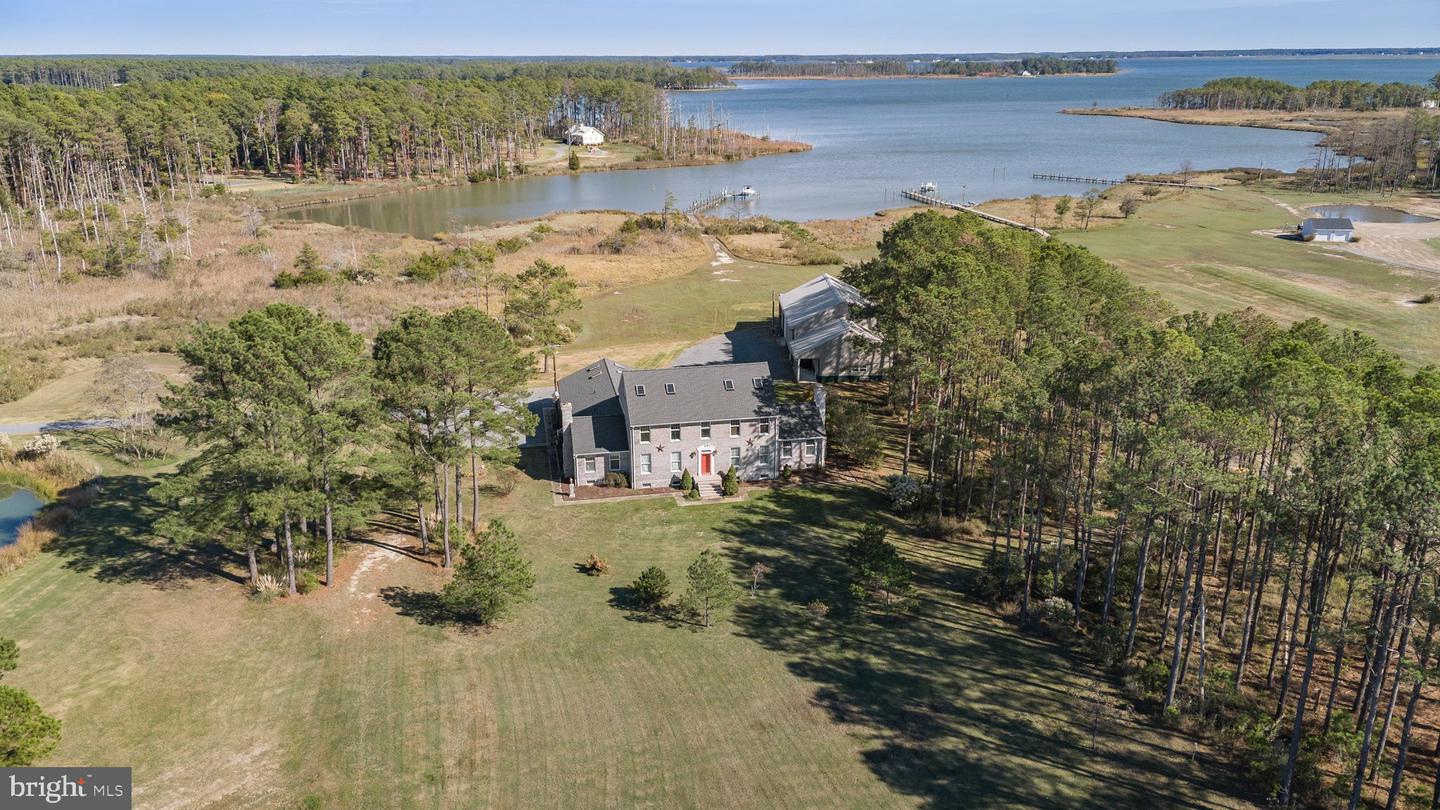 5253 Ragged Point Rd Property Photo 2