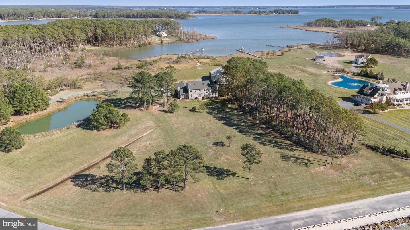 5253 Ragged Point Rd Property Photo 3