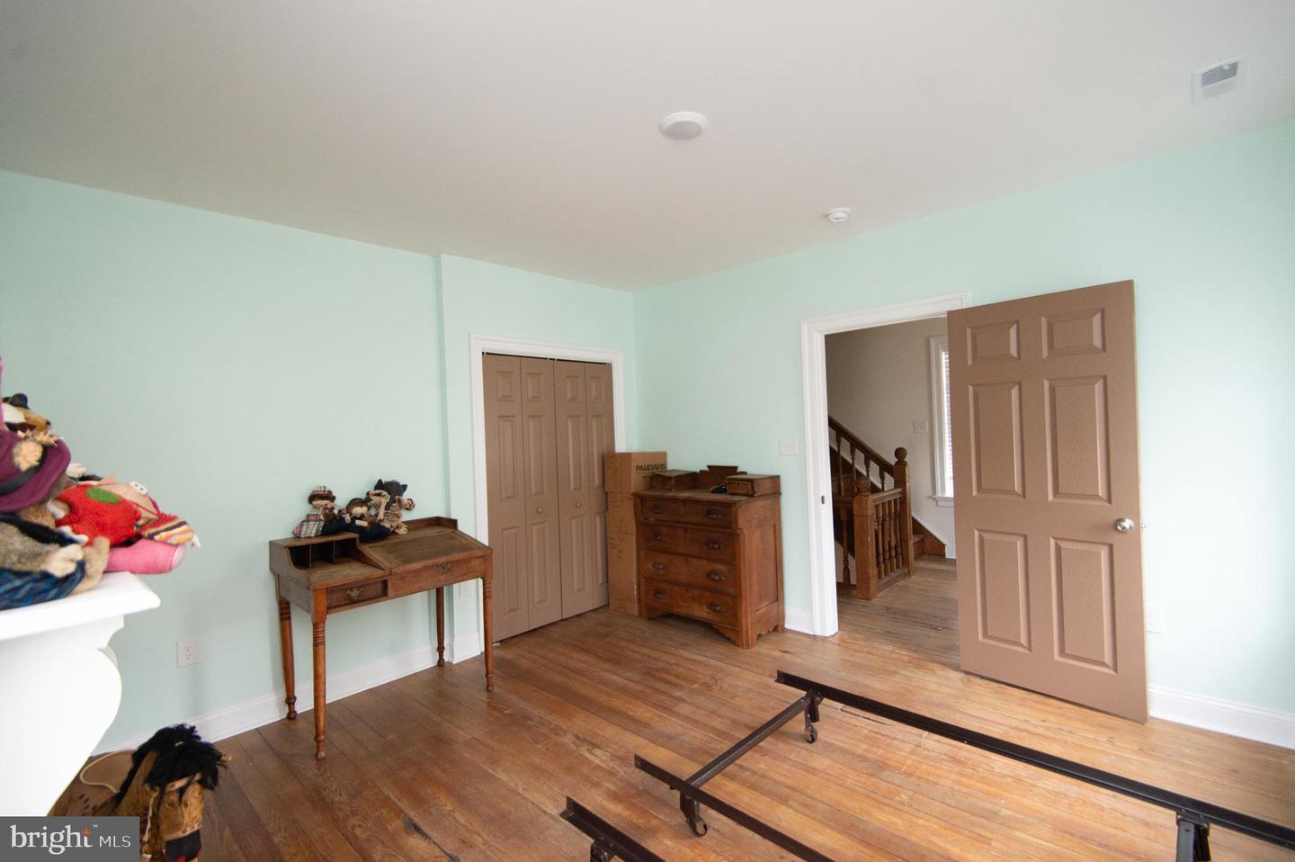 1003 Travers St Property Photo 50
