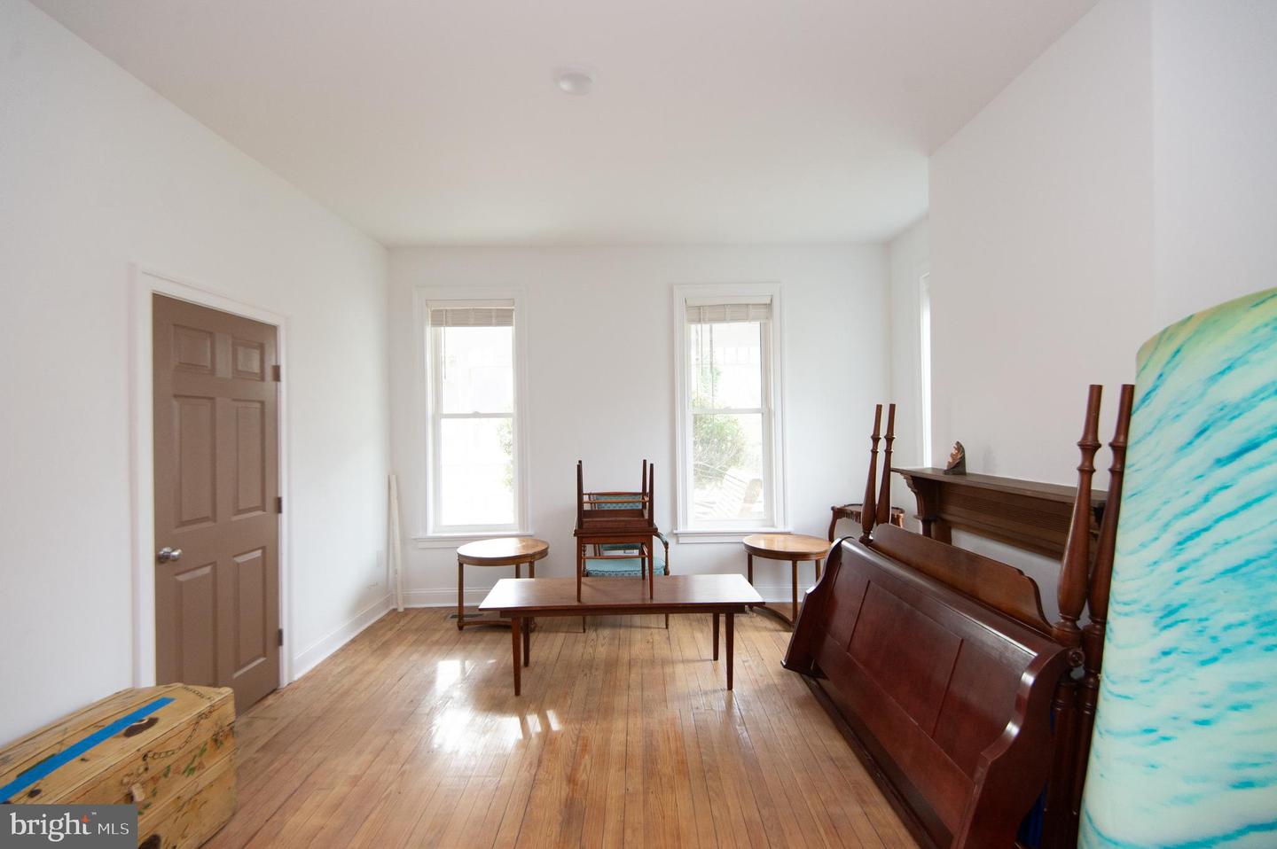 1003 Travers St Property Photo 51