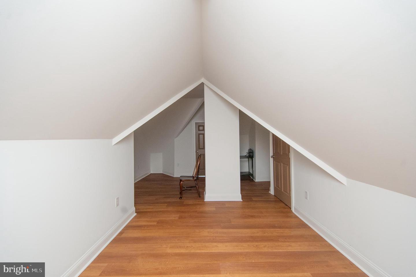 1003 Travers St Property Photo 52